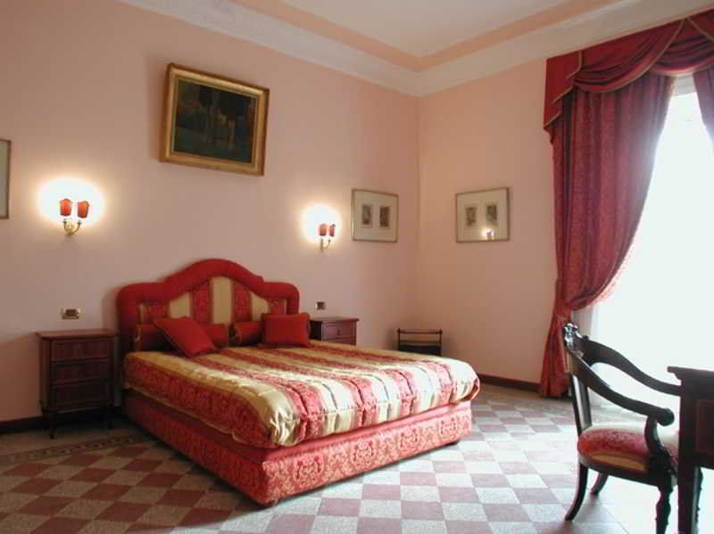 Episcopo Lipinsky Luxury Suites Roma Habitación foto